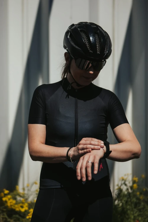 Classic Black (8).jpg